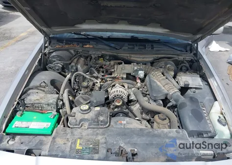 2005 Mercury Grand Marquis Gs from USA, damaged, VIN 2MEFM74W75X612709